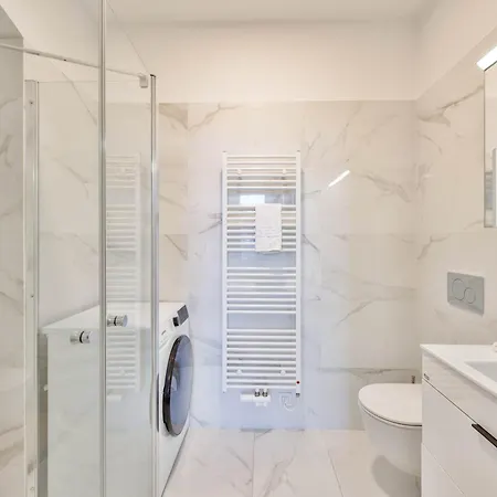 Elegant Apartments With Terrace & Bike Path Prague Exterior photo
