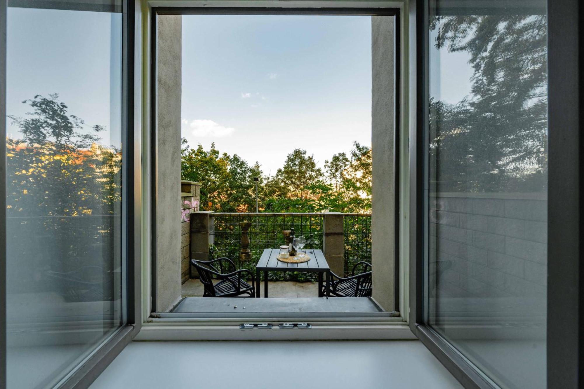 דירה Elegant With Terrace & Bike Path *