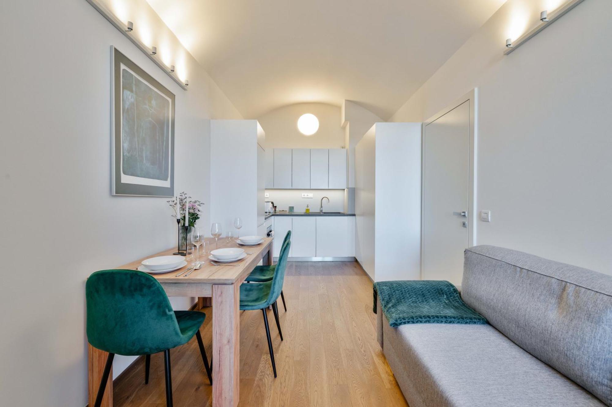 דירה Elegant With Terrace & Bike Path